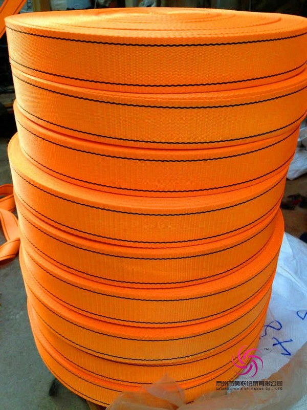 橘黄涤纶织带,色彩鲜艳,拖车织带
